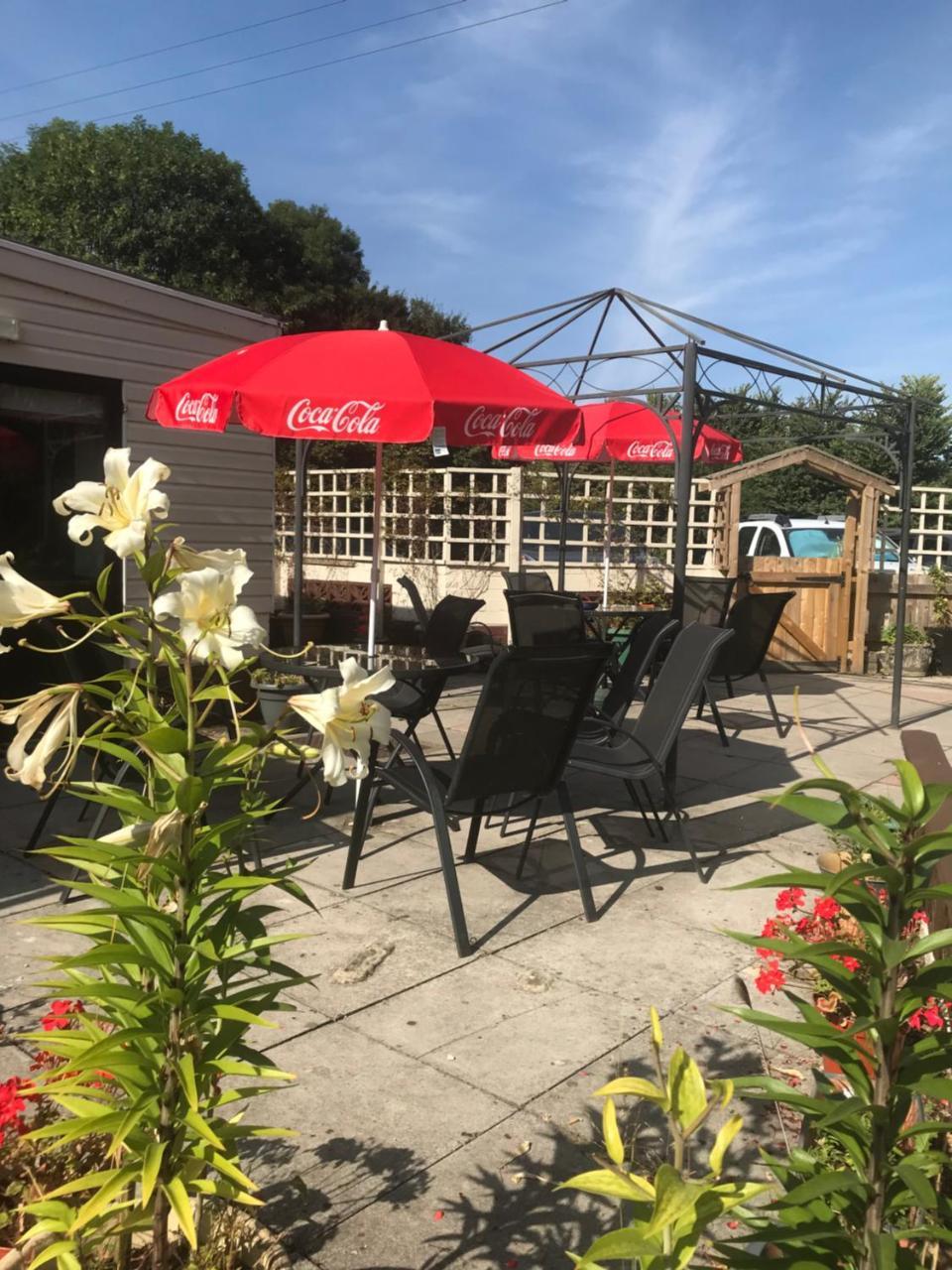 The Penruddocke Arms Bed & Breakfast Dinton  Exterior photo